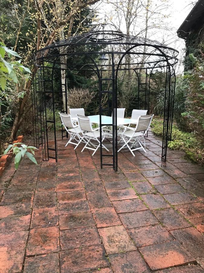 Bed and Breakfast Domaine Pierrot Laujuzan Exterior foto